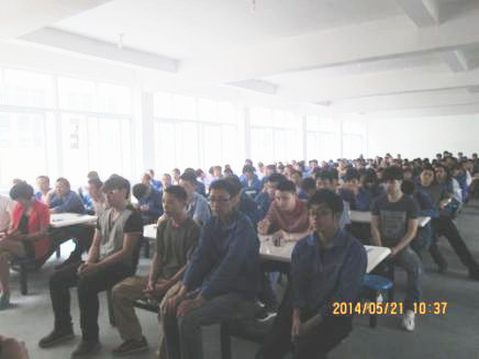 2014年6月19日，紀(jì)龍電器管理升級(jí)誓師大會(huì)召開