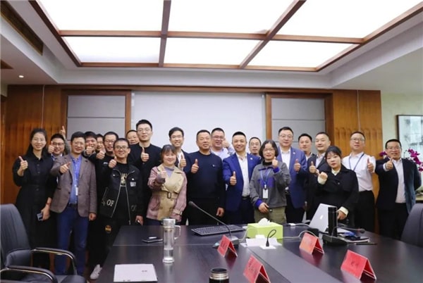 貝普醫(yī)療全面管理升級動(dòng)員大會(huì)合影