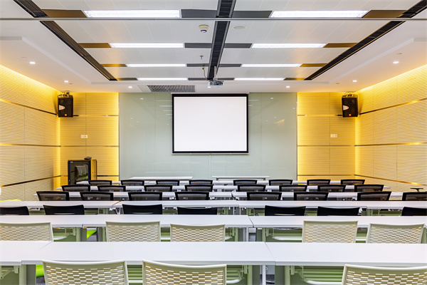 創(chuàng)新的員工培訓(xùn)方法，提升公司競(jìng)爭(zhēng)力