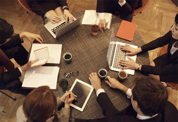 為什么企業(yè)要注意組織架構(gòu)的設(shè)置和職能職責(zé)的梳理？