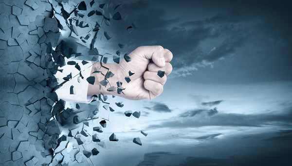 幫助企業(yè)應(yīng)對變革挑戰(zhàn)，實(shí)現(xiàn)組織轉(zhuǎn)型與優(yōu)化