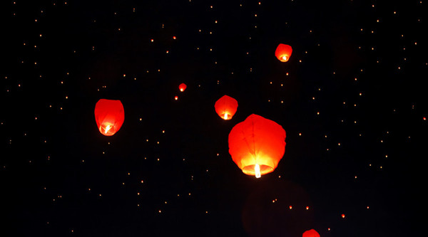 重慶傳統(tǒng)行業(yè)塌方，罪魁禍?zhǔn)拙故欠績r(jià)？