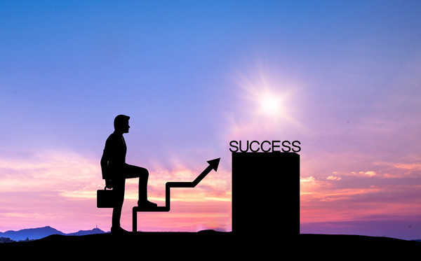 員工培訓(xùn)與發(fā)展：打造高效能團(tuán)隊的關(guān)鍵！