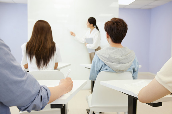 人才梯隊(duì)建設(shè)：培養(yǎng)儲(chǔ)備，確保企業(yè)持續(xù)發(fā)展