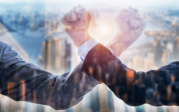 分銷(xiāo)渠道：選擇合適的產(chǎn)品銷(xiāo)售渠道到達(dá)目標(biāo)客戶