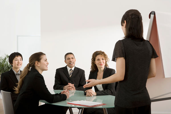 對(duì)組織流程進(jìn)行優(yōu)化再造，提高工作效率和降低成本