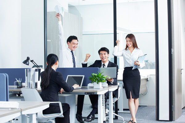 年度經(jīng)營計劃：聚焦核心業(yè)務(wù)，提升核心競爭力