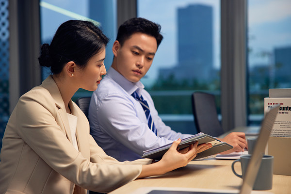 以客戶為中心的績效管理：關(guān)注客戶需求，提升滿意度