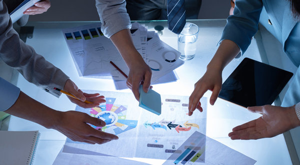 績效考核與反饋：及時反饋，指導改進