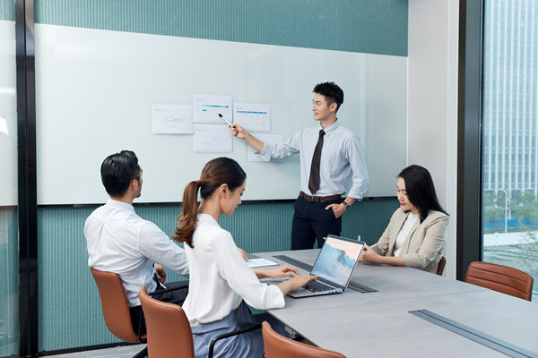 決策優(yōu)化：構(gòu)建科學(xué)、透明、快速響應(yīng)的組織決策體系