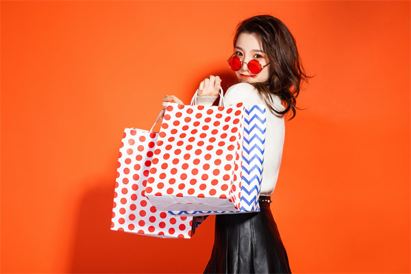 打造卓越品牌，創(chuàng)新?tīng)I(yíng)銷(xiāo)策略，引領(lǐng)市場(chǎng)新潮流