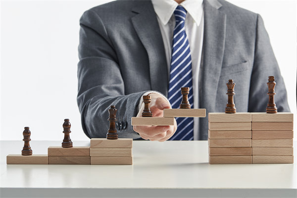 年度經(jīng)營(yíng)計(jì)劃：制定策略，應(yīng)對(duì)市場(chǎng)變化與挑戰(zhàn)