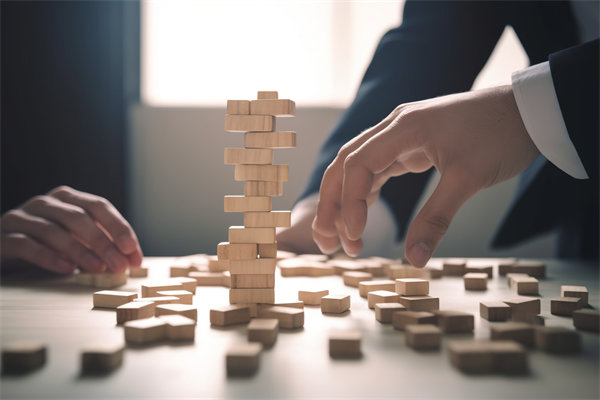 集團管控引領(lǐng)企業(yè)風(fēng)險管理，確保穩(wěn)健發(fā)展與安全運營