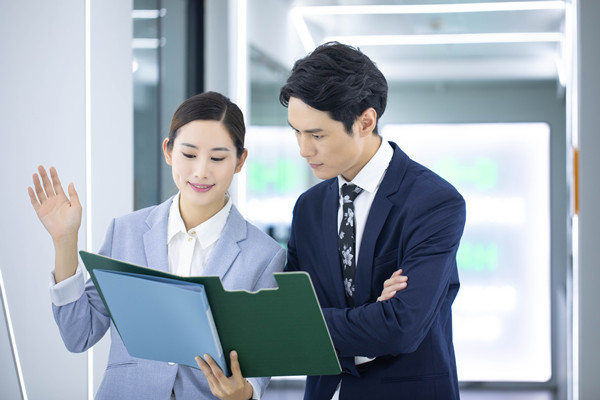 科學(xué)薪酬體系：激勵(lì)員工，提升績(jī)效的關(guān)鍵策略