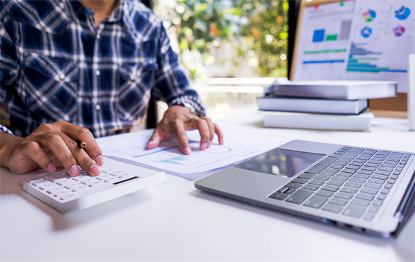 創(chuàng)新企業(yè)預(yù)算管理模式，優(yōu)化資源配置與決策流程