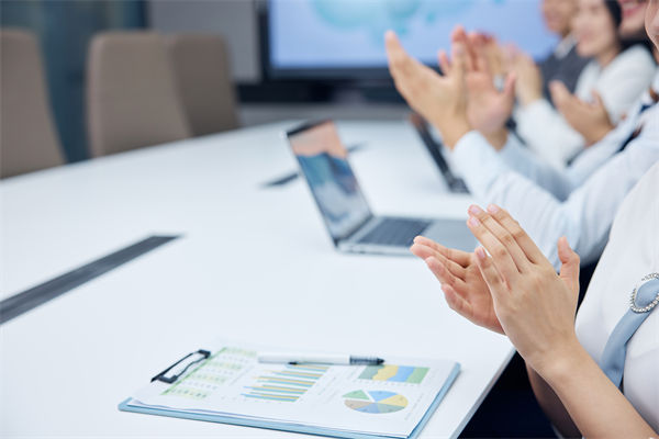 追求卓越績效：構(gòu)建高效團(tuán)隊(duì)，實(shí)現(xiàn)業(yè)務(wù)目標(biāo)新高度