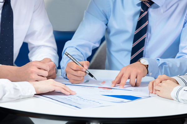 精心謀劃企業(yè)戰(zhàn)略，促進(jìn)企業(yè)核心競(jìng)爭(zhēng)力的提升