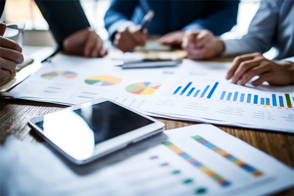 企業(yè)如何通過上年度的結(jié)果，修正下年度的經(jīng)營計劃？