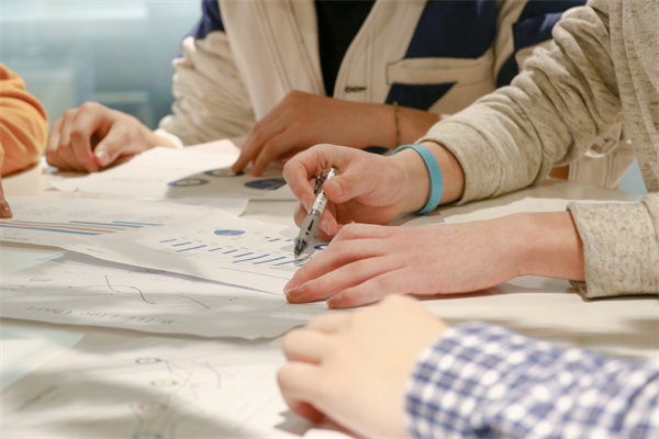 強化企業(yè)管理培訓，提升員工素質(zhì)，打造高效團隊