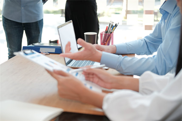 如何科學(xué)設(shè)定KPI，確保績效考核既公平又高效？