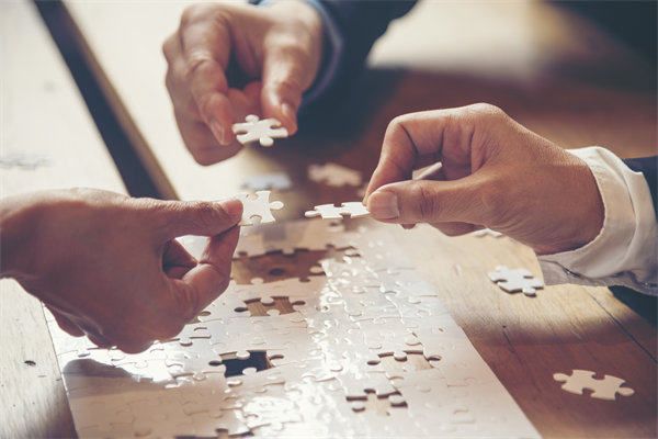 如何優(yōu)化集成供應(yīng)鏈以提升整體響應(yīng)速度與效率？