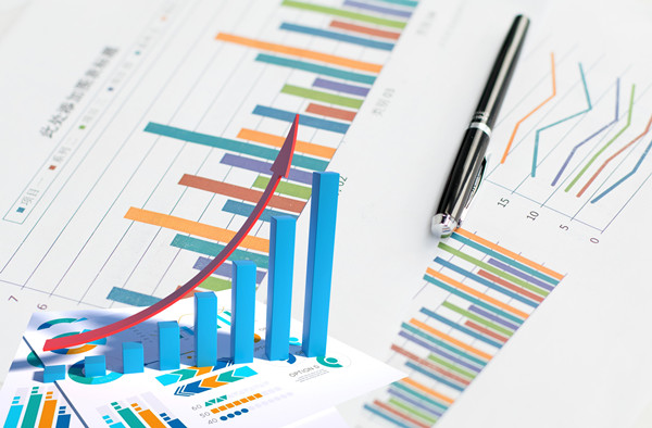 競(jìng)爭(zhēng)對(duì)手動(dòng)態(tài)如何影響我們的年度經(jīng)營(yíng)策略布局？