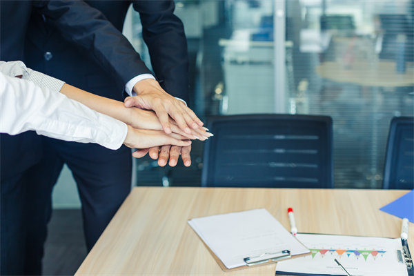 領(lǐng)導(dǎo)力培養(yǎng)體系如何構(gòu)建，為組織未來儲備關(guān)鍵人才？