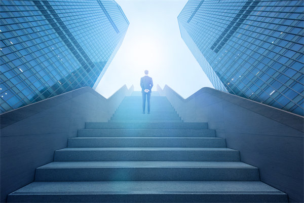 如何平衡新老員工薪酬差異，促進(jìn)團(tuán)隊(duì)和諧與效率？