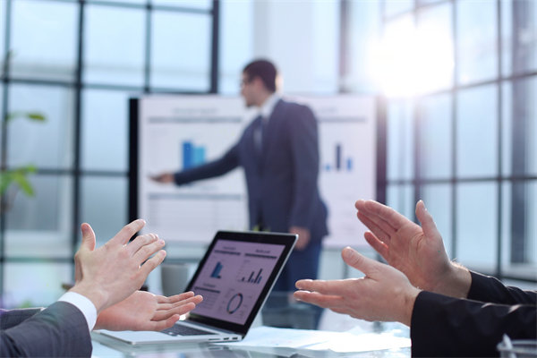 集團(tuán)管控如何促進(jìn)內(nèi)部資源共享與協(xié)同作戰(zhàn)能力？