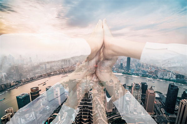 如何制定符合企業(yè)戰(zhàn)略目標(biāo)的組織發(fā)展路徑？