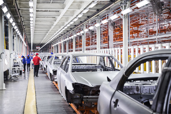 精益生產(chǎn)實(shí)踐中，如何平衡自動化與人工操作？