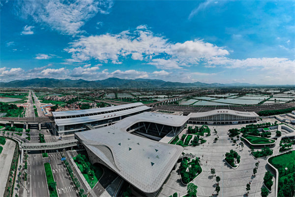 管理咨詢?nèi)绾螢檎貞c企業(yè)戰(zhàn)略規(guī)劃提供新視角？