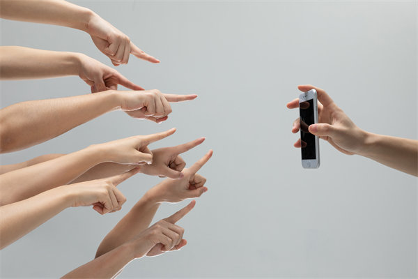 品牌危機公關(guān)：面對負面輿論，如何有效轉(zhuǎn)危為安？