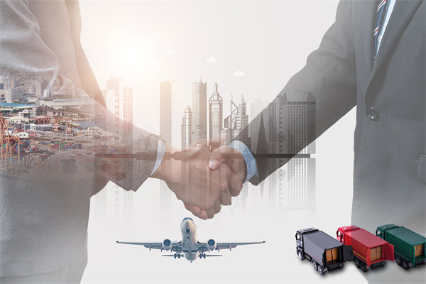 在全球化背景下，企業(yè)如何制定跨國(guó)戰(zhàn)略規(guī)劃？