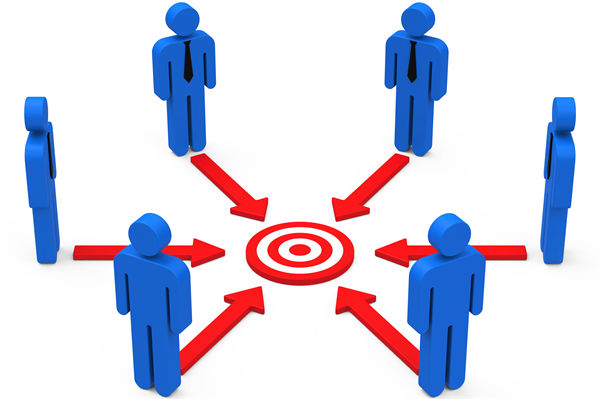 資源分配時，組織規(guī)劃如何平衡各部門需求與整體目標？