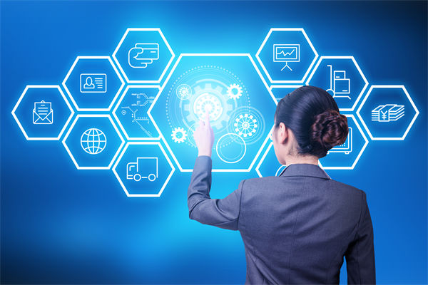 制定年度經(jīng)營計劃時，如何平衡創(chuàng)新與風(fēng)險？