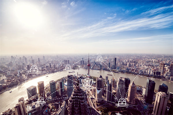 供應(yīng)鏈管理中，如何確保供應(yīng)鏈透明度與安全性？