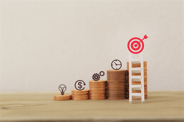 如何制定公平合理的薪酬體系來吸引和留住人才？