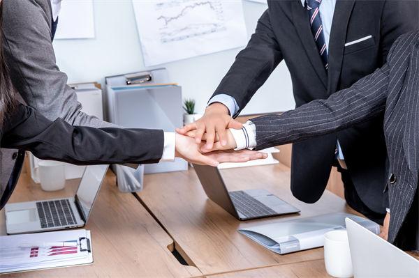 年度經(jīng)營計劃如何與企業(yè)的長期戰(zhàn)略目標相銜接？