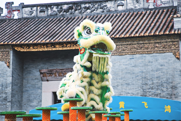 佛山戰(zhàn)略咨詢(xún)公司如何優(yōu)化企業(yè)市場(chǎng)競(jìng)爭(zhēng)策略？