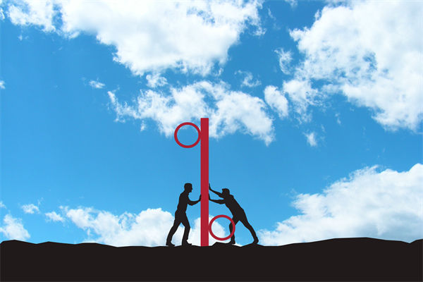 在全球化背景下，企業(yè)如何構(gòu)建競(jìng)爭(zhēng)優(yōu)勢(shì)的戰(zhàn)略框架？