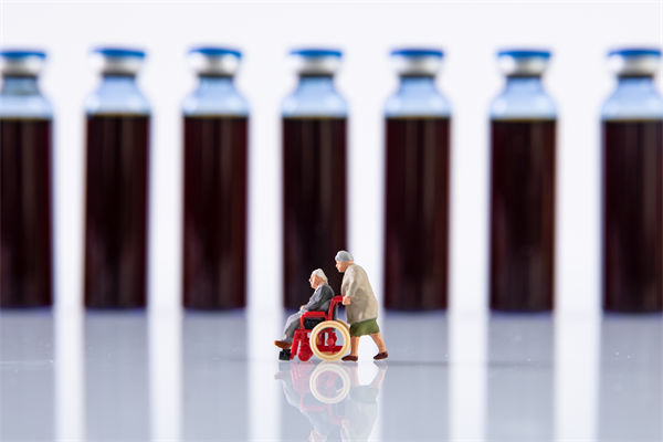 為啥有些老人沉迷購買保健品？對品牌營銷有何啟示？