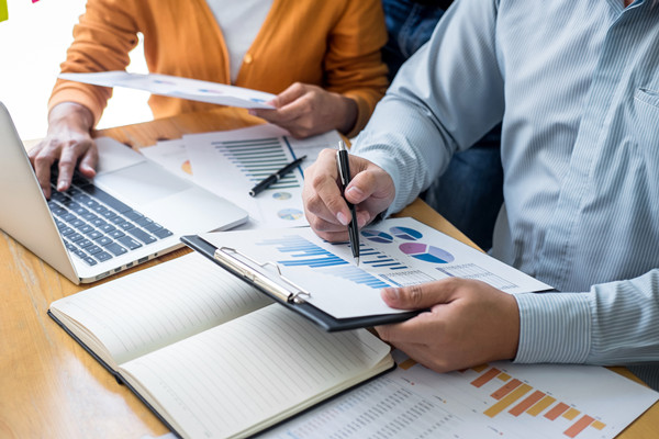 如何通過創(chuàng)新策略提升品牌影響力和市場占有率？