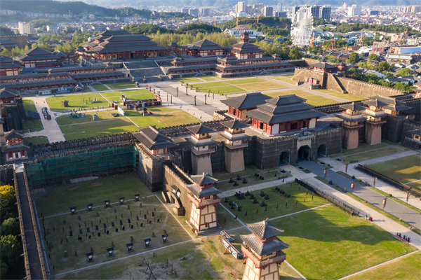 面對(duì)復(fù)雜競(jìng)爭(zhēng)，金華戰(zhàn)略咨詢公司有何獨(dú)特解決之道？