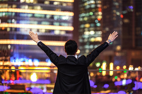 行業(yè)薪酬競(jìng)爭(zhēng)激烈，企業(yè)怎樣優(yōu)化薪酬吸引頂尖人才？