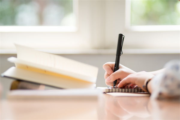 文化管理考核失效，員工參與度低，如何重塑激勵(lì)機(jī)制？