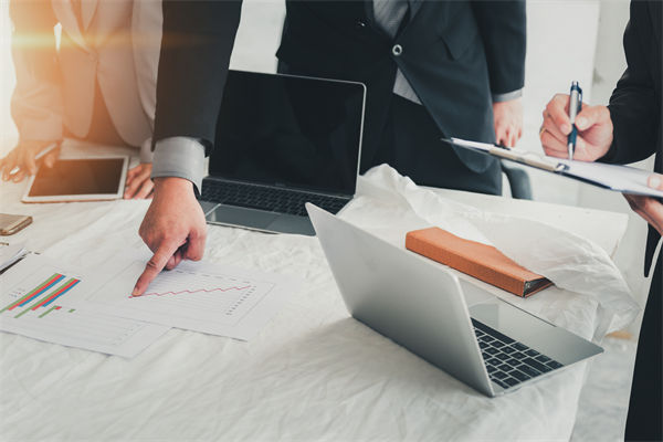 戰(zhàn)略規(guī)劃年年重做卻無效，到底缺了哪環(huán)落地邏輯？