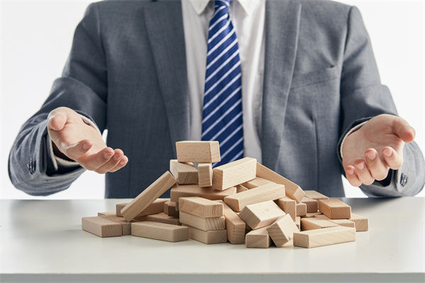 企業(yè)的績(jī)效層層加碼，是激發(fā)斗志還是逼走人才？