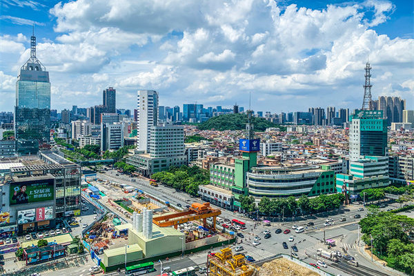 佛山管理咨詢公司深度助力，企業(yè)如何加速突破成長天花板？