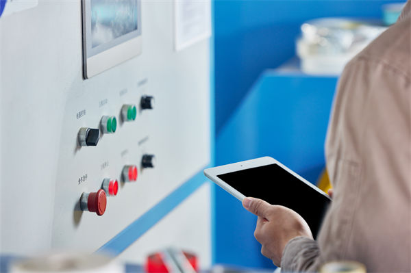 員工抵觸流程變革，數(shù)字化管理轉(zhuǎn)型如何真正落地？